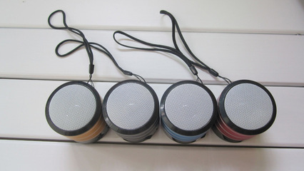 【廠家直銷QC-18迷你插卡音箱 金屬小音響低音炮外放收音機】價格,廠家,圖片,其他影音電器,深圳市福田區曼哈數碼廣場源旺鑫通訊產品.-