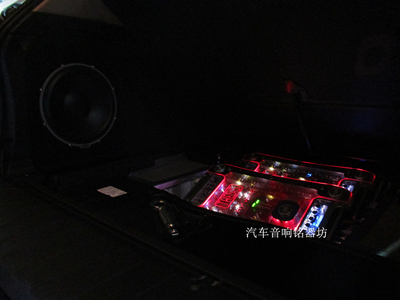 追求極致,深圳非常城市銘器坊寶馬X5改裝一流汽車音響系統(tǒng)
